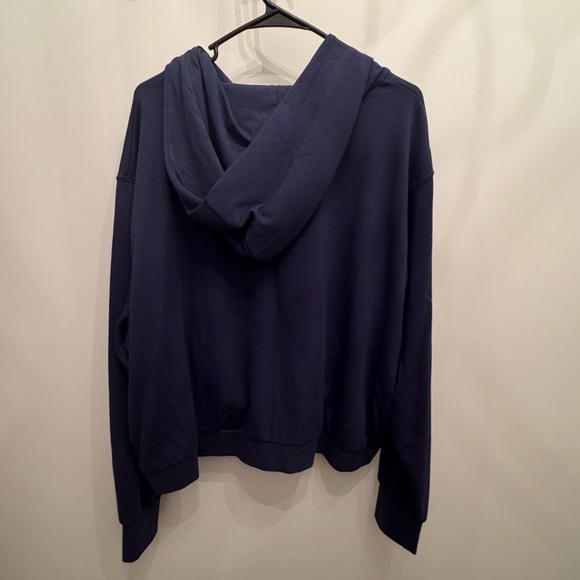 New York Yankees Nike Cropped Chill Full - Zip Hoodie - Picture 9 of 9